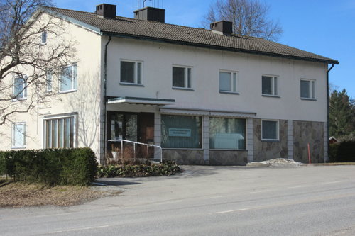 Kirkkoherranvirasto ja taloustoimisto Kirkkoherranvirasto ja taloustoimisto